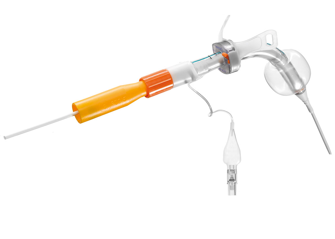 Dilation set + tracheostomy tube with adjustable neck flange, low-pressure cuff and minimally traumatic insertion system.